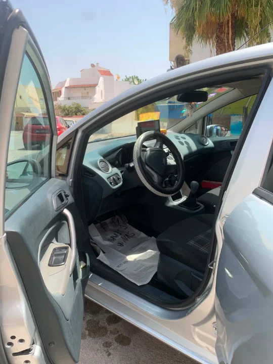 Ford FIESTA - Photo 3