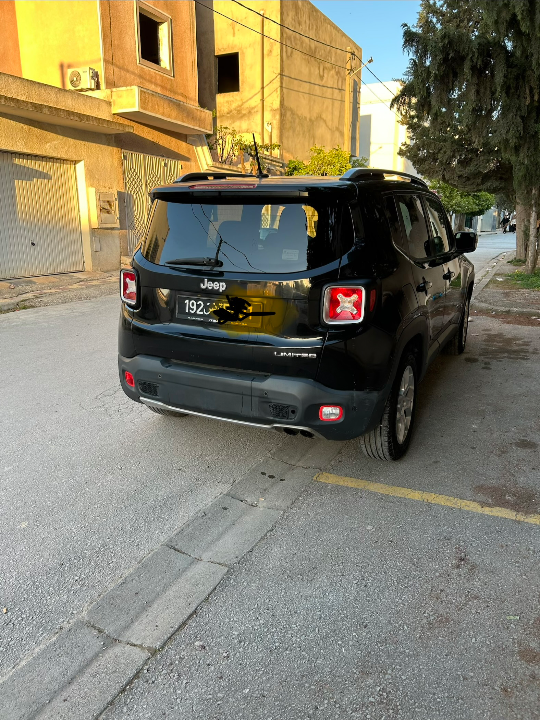 Jeep RENEGADE - Photo 4