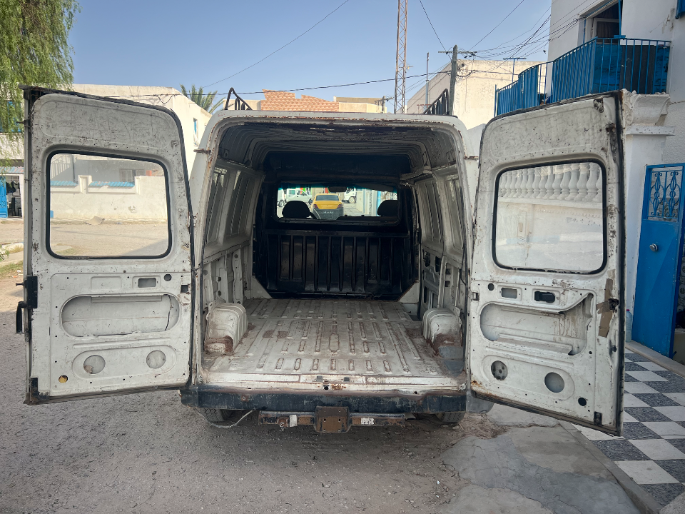 Ford TRANSIT - Photo 2