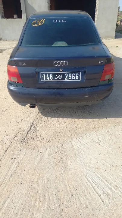 Audi A4 - Photo 4
