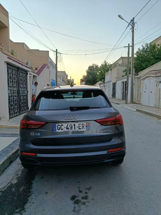 Audi Q3 - Photo 9