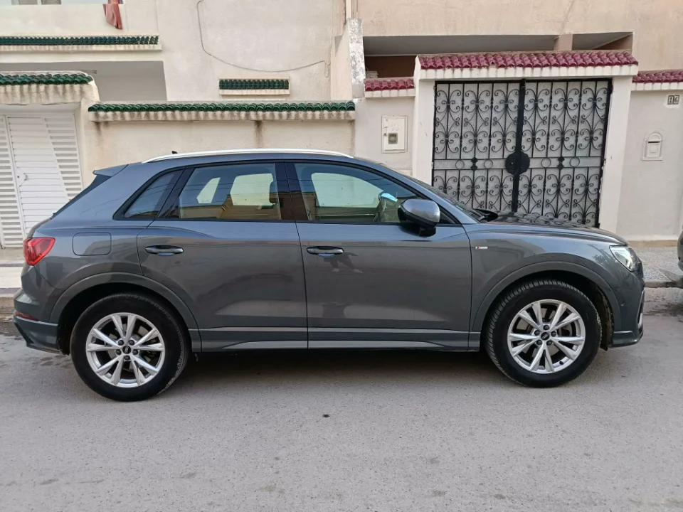 Audi Q3 - Photo 2
