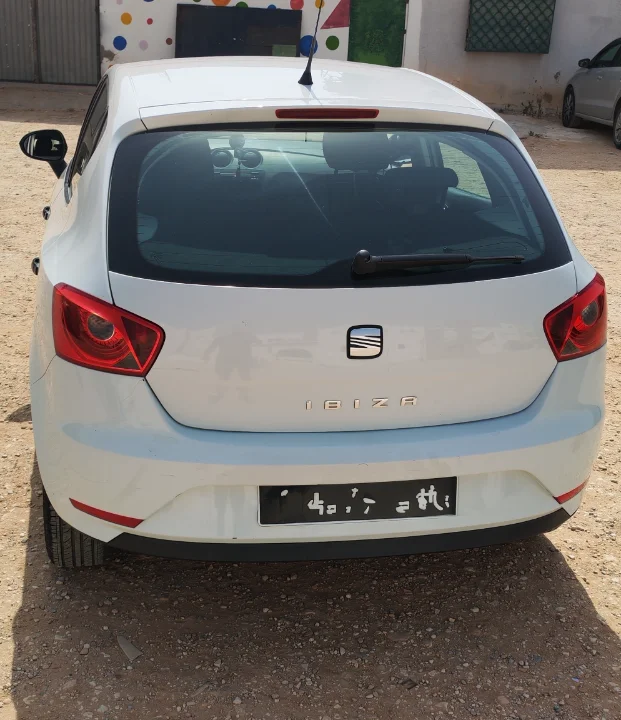 Seat Ibiza - Photo 4