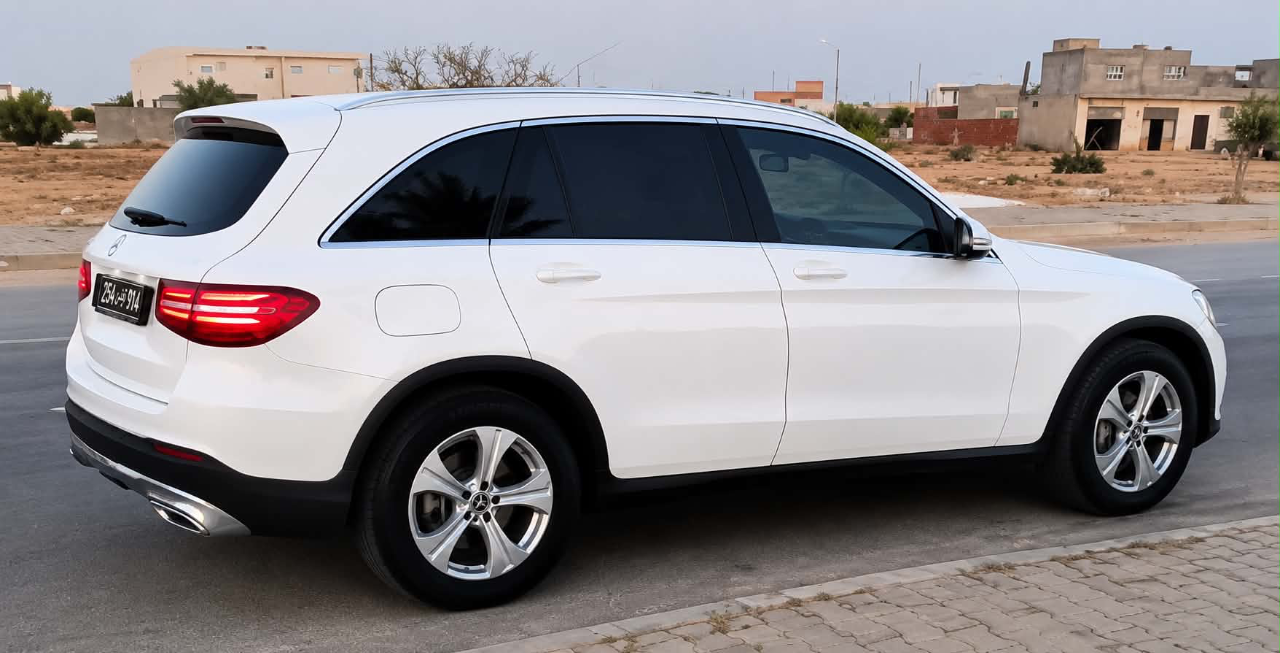 Mercedes GLC - Photo 2