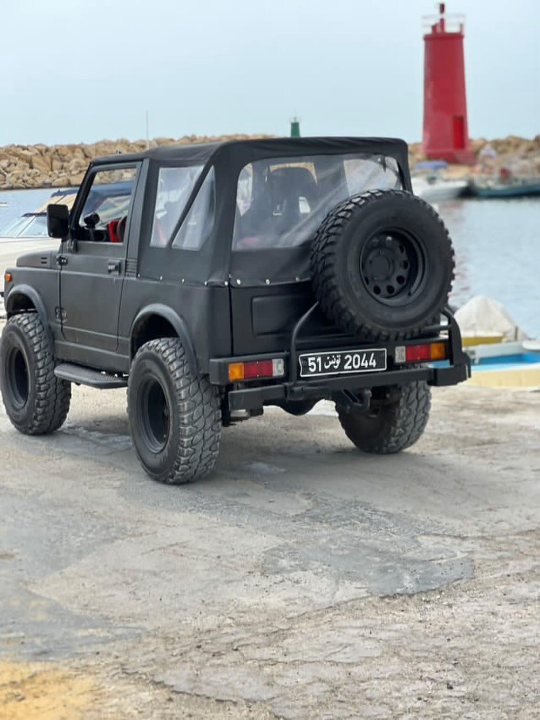 Suzuki Samurai - Photo 2
