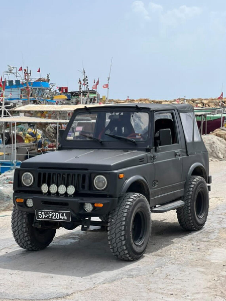 Suzuki Samurai 1990 Essence