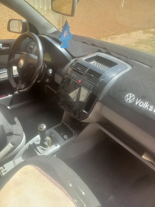 Volkswagen Polo - Photo 2