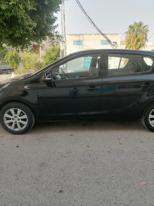 Hyundai I20 - Photo 2