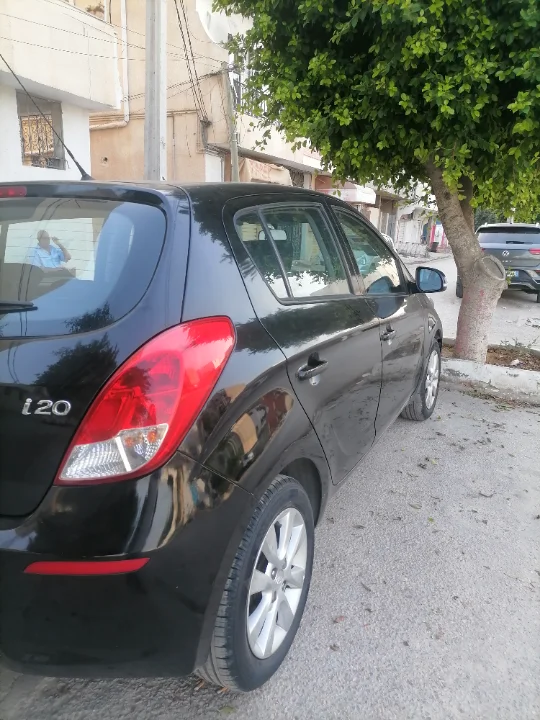 Hyundai I20 - Photo 3