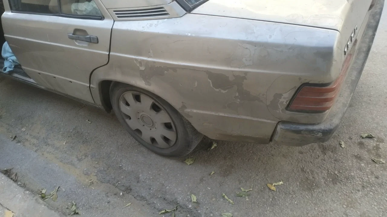 Mercedes 190-series - Photo 3