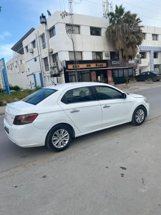 Peugeot 301 - Photo 7
