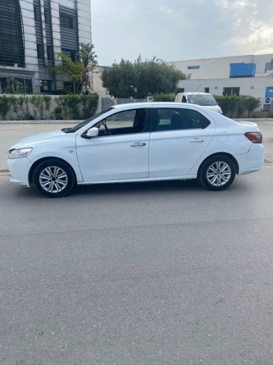 Peugeot 301 - Photo 6