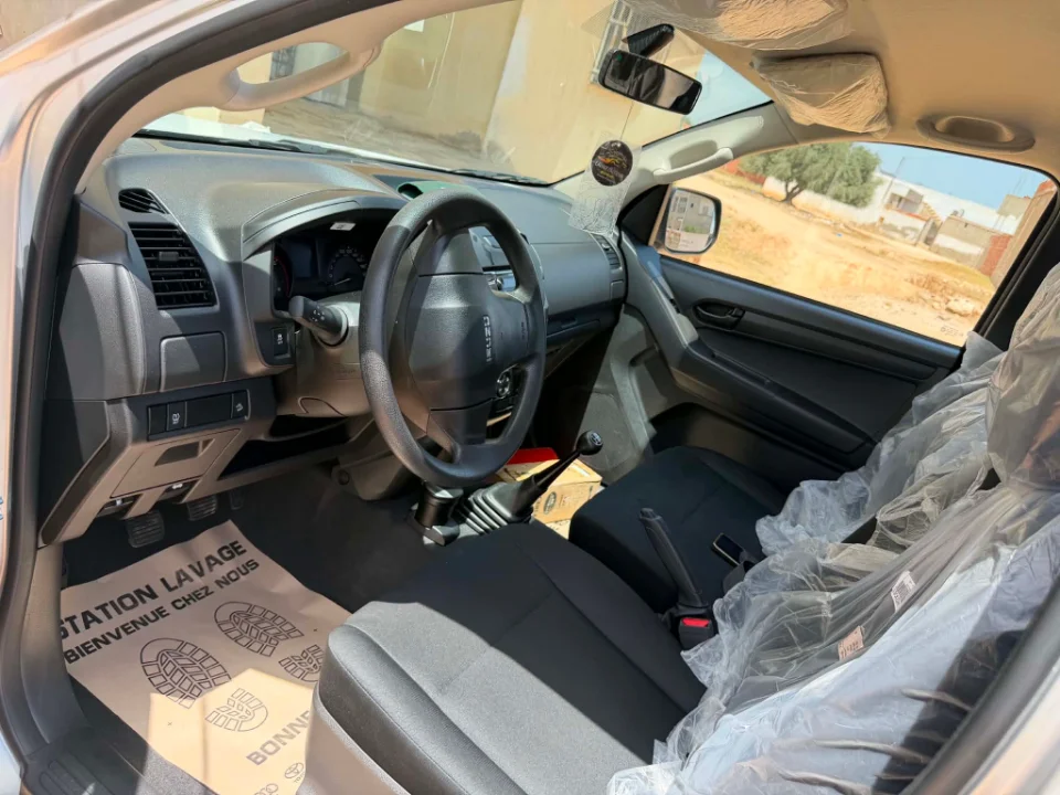 Isuzu D MAX - Photo 2