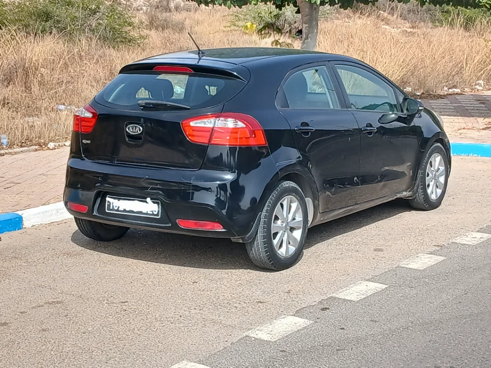 Kia RIO - Photo 10