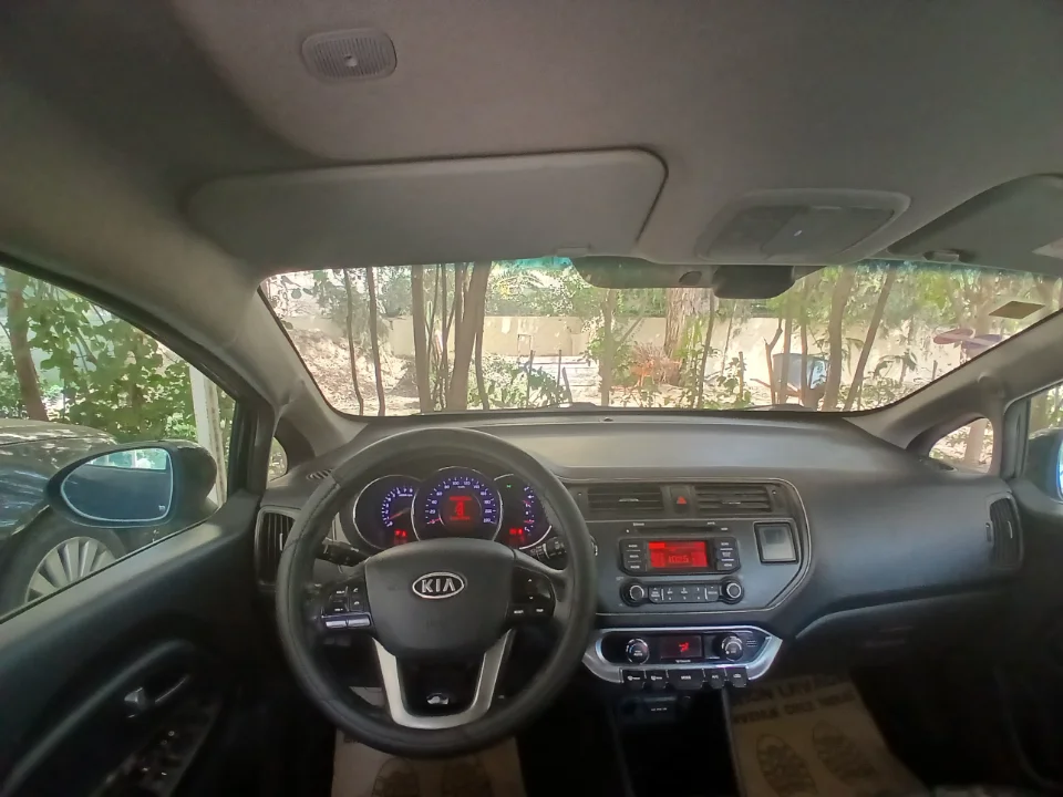 Kia RIO - Photo 3