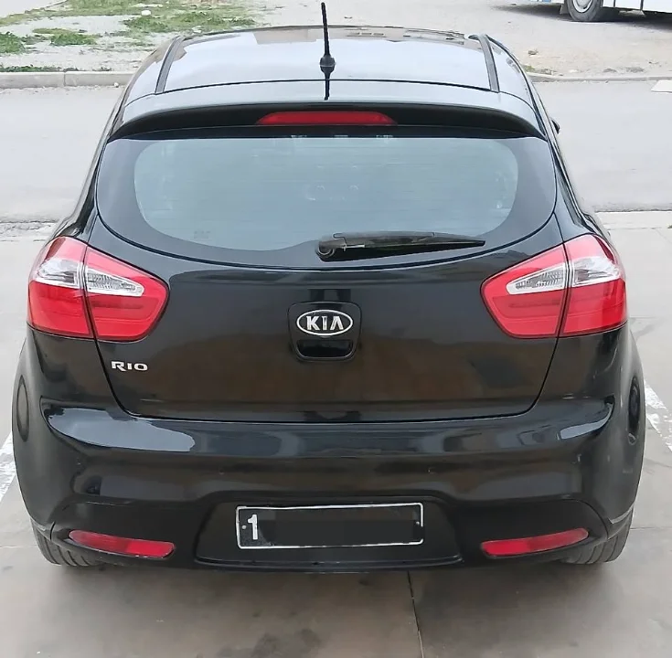 Kia RIO - Photo 2
