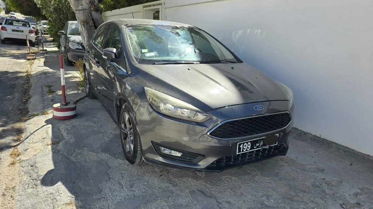Ford FOCUS - Photo 6