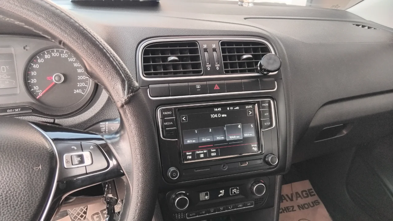 Volkswagen Polo - Photo 5