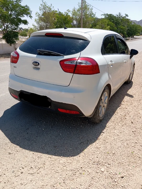 Kia RIO - Photo 2