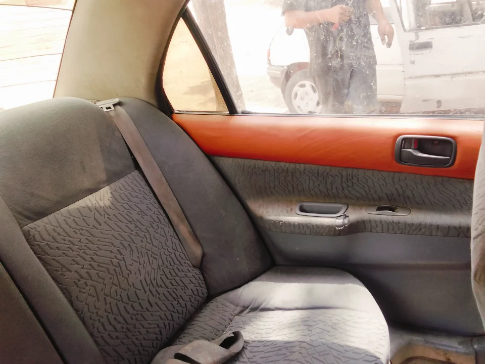 Mitsubishi Lancer - Photo 4
