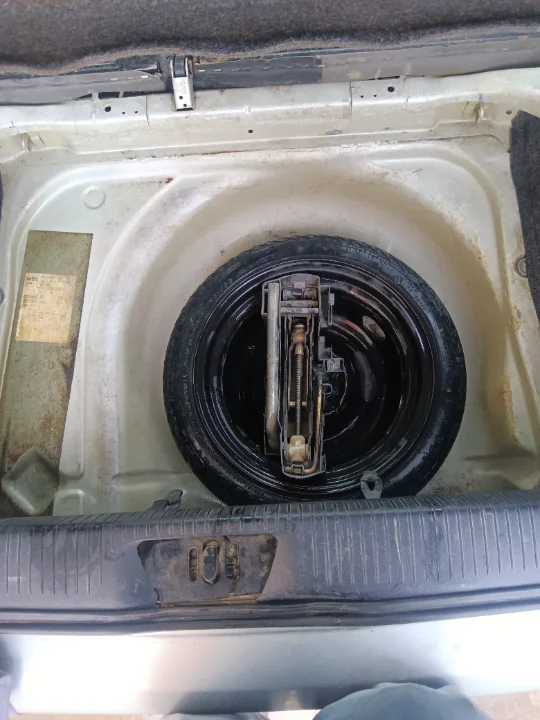 Volkswagen Polo - Photo 2