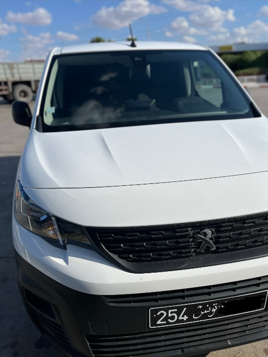 Peugeot Partner - Photo 2