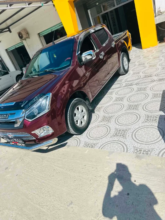 Isuzu D MAX - Photo 3