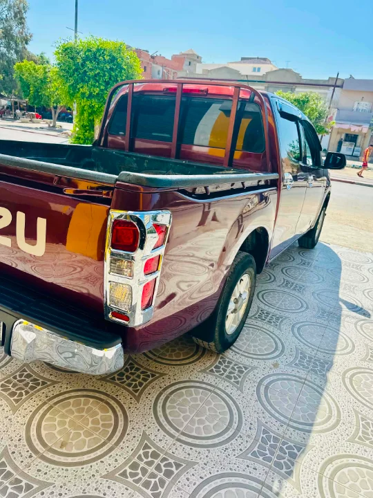 Isuzu D MAX - Photo 2