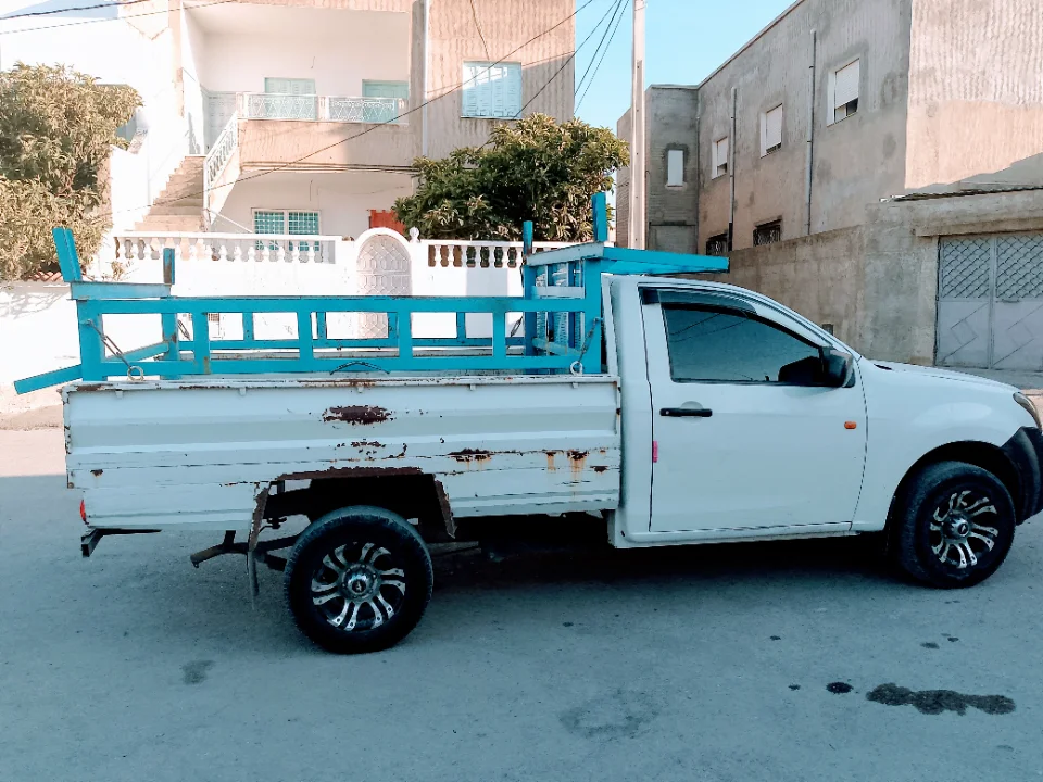 Isuzu D MAX - Photo 6