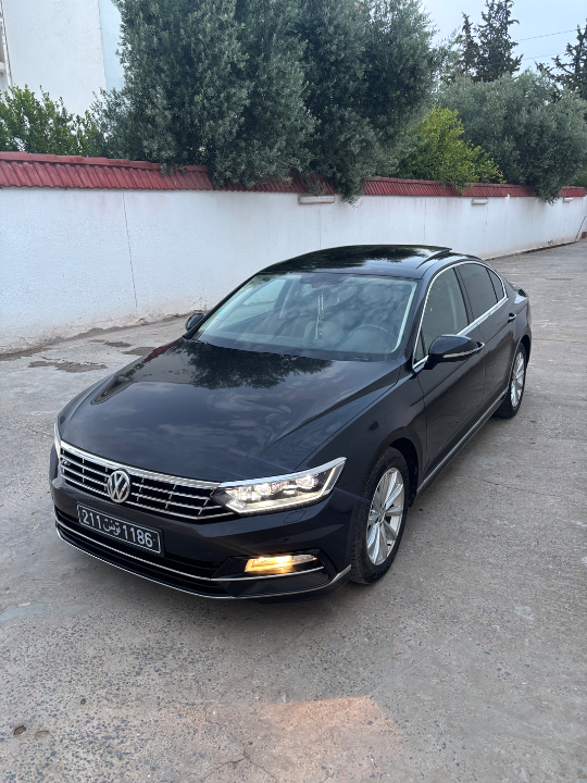 Volkswagen Passat - Photo 8
