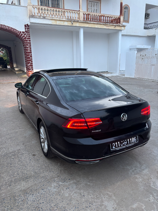 Volkswagen Passat - Photo 5
