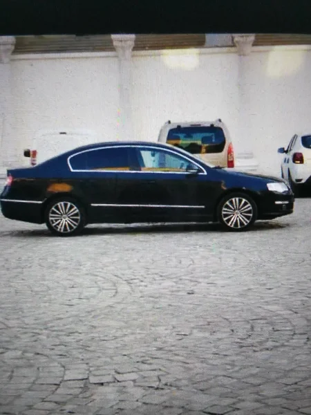 Volkswagen Passat - Photo 3
