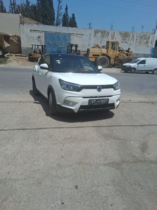 Ssangyong Tivoli - Photo 2
