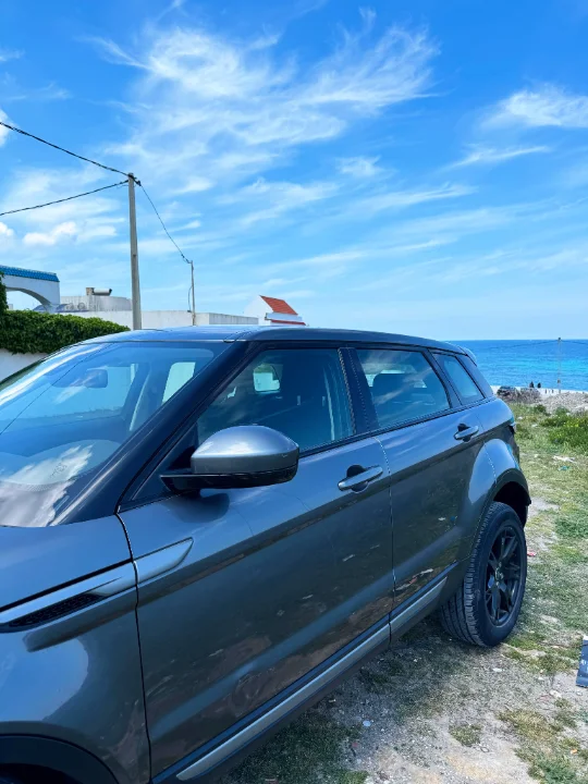 Land rover EVOQUE - Photo 6