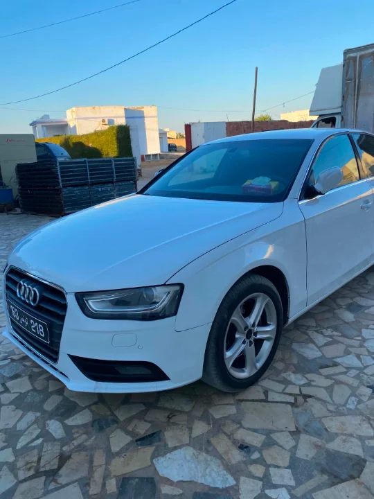 Audi A4 - Photo 7