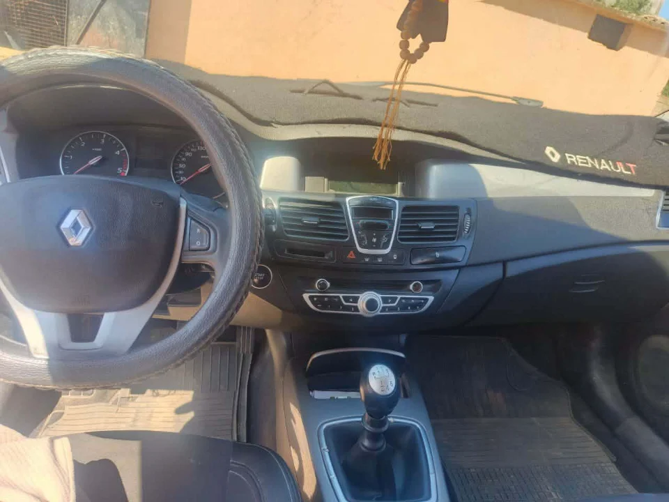 Renault Laguna - Photo 2