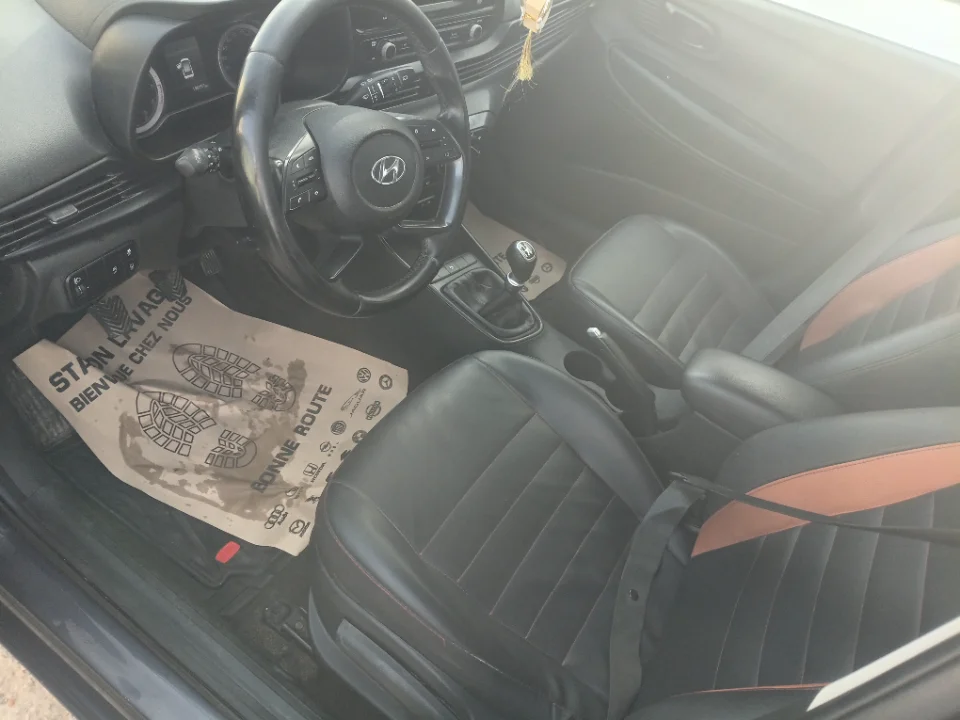 Hyundai ACCENT - Photo 4