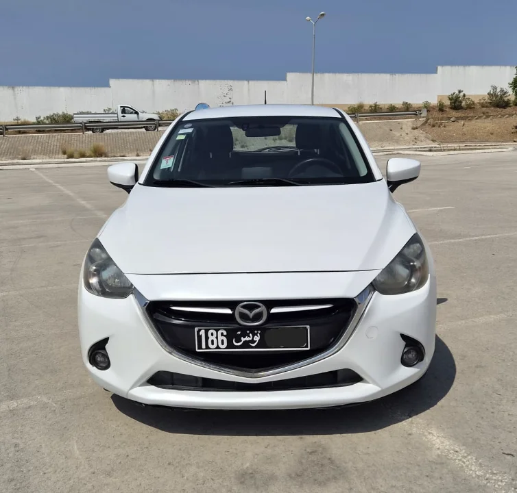Mazda MAZDA2 2015