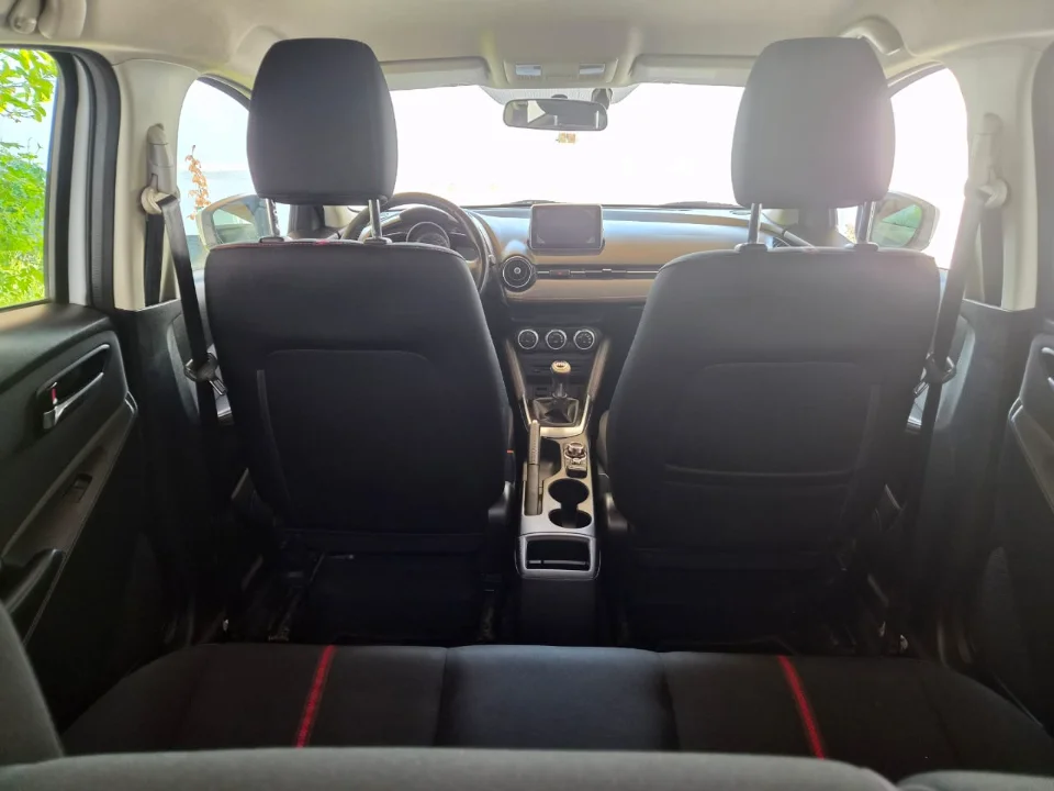 Mazda MAZDA2 - Photo 4
