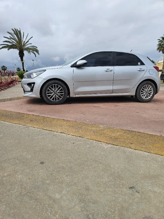 Kia RIO - Photo 10