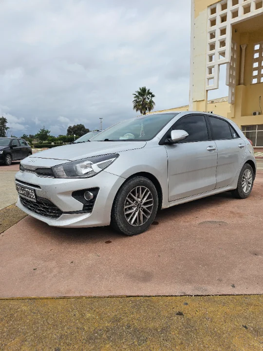 Kia RIO 2021