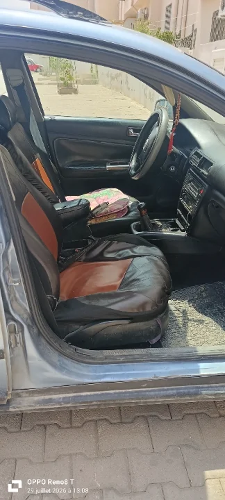 Volkswagen Passat - Photo 5