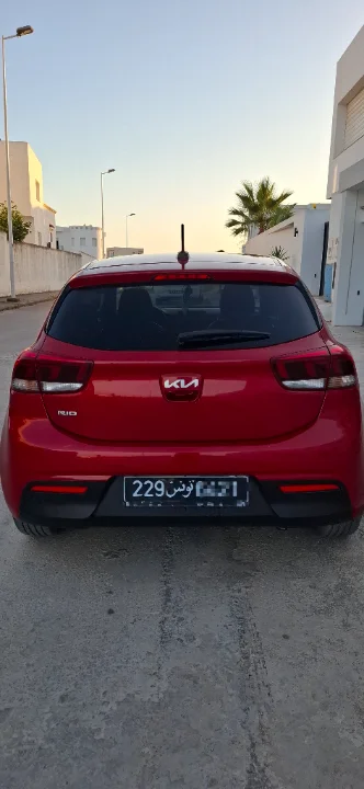 Kia RIO - Photo 8