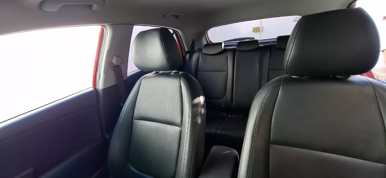 Kia RIO - Photo 4