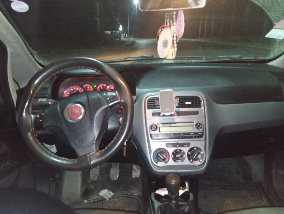 Fiat GRANDE PUNTO - Photo 2