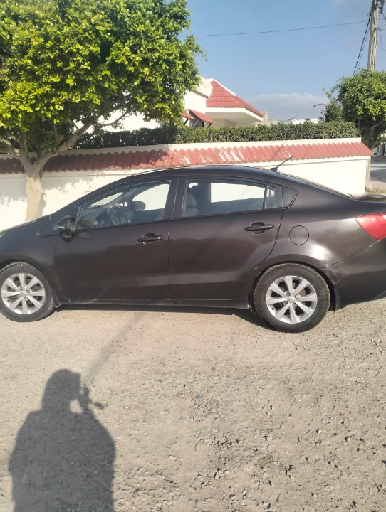Kia RIO - Photo 3