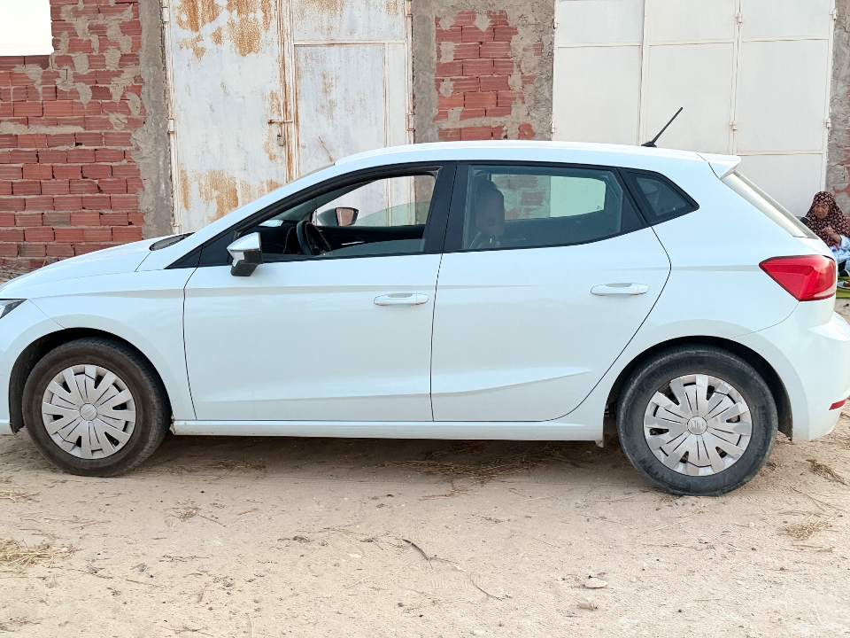Seat Ibiza - Photo 3