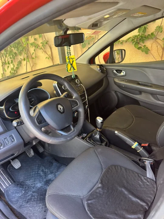 Renault Clio - Photo 4