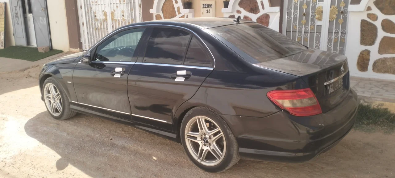 Mercedes Classe C - Photo 2