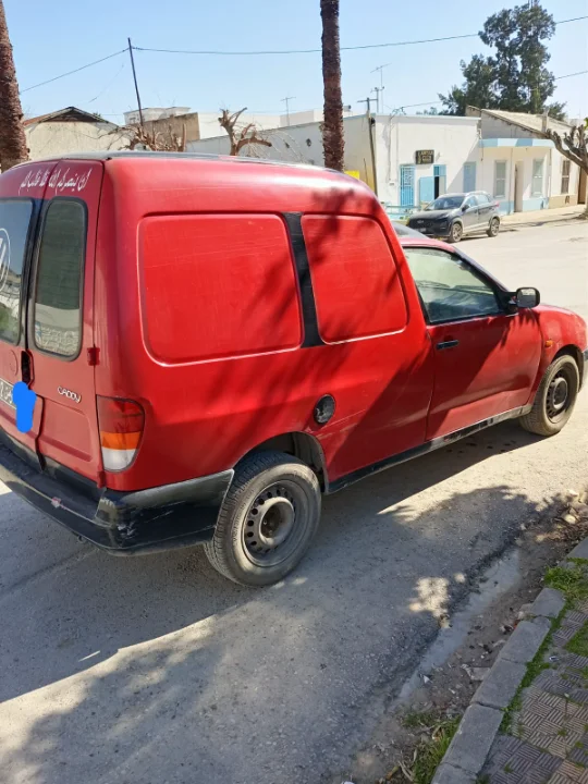 Volkswagen Caddy - Photo 2